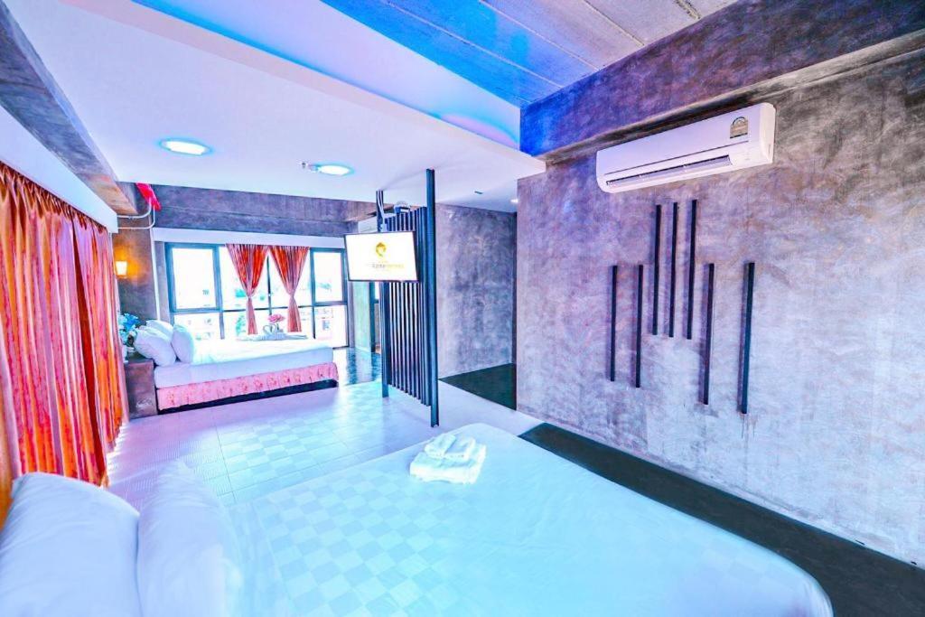 Ps Extra Hotel Hatjaj Kültér fotó