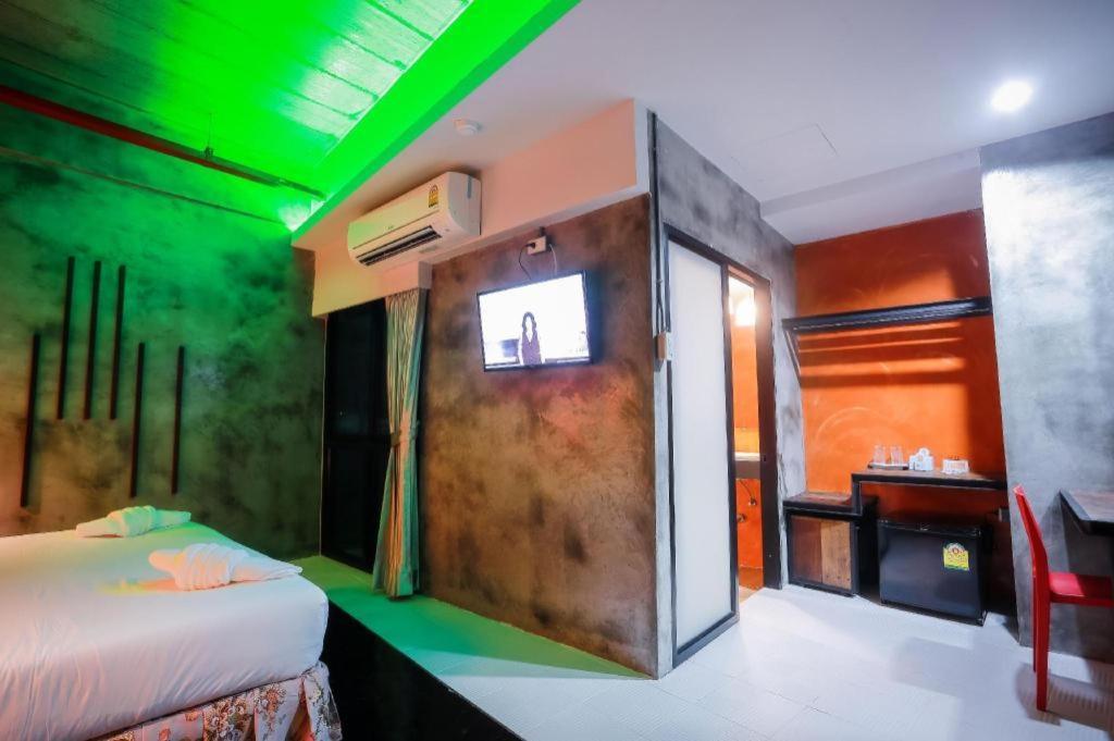 Ps Extra Hotel Hatjaj Kültér fotó